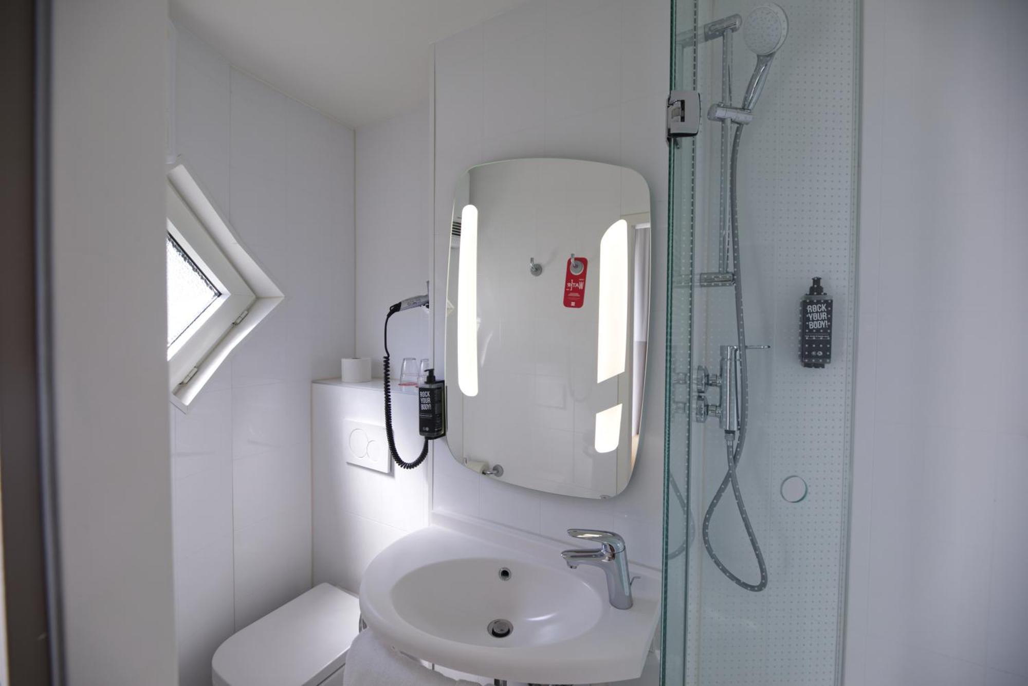 Ibis Koeln Centrum Phòng bức ảnh